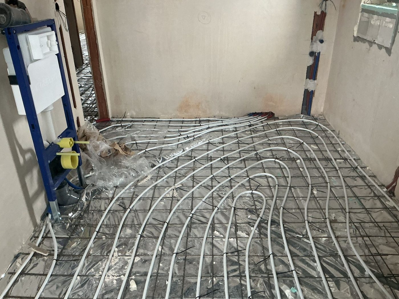 Padlófűtés és szaniter kiállás